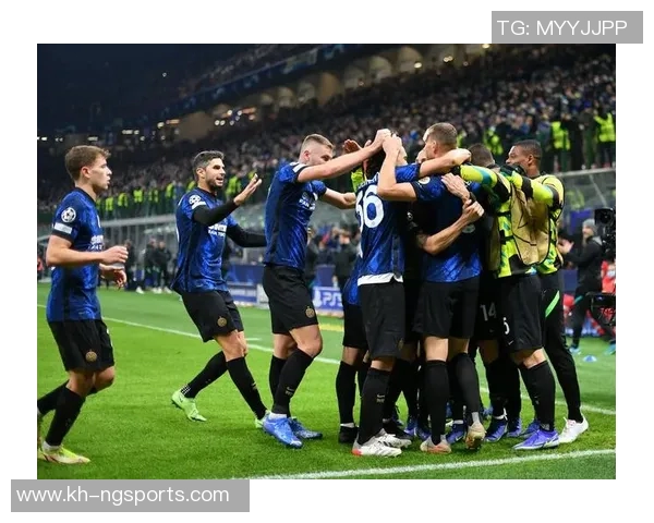 重庆羽毛球队转型升级助力欧冠足球新篇章的探索与实践