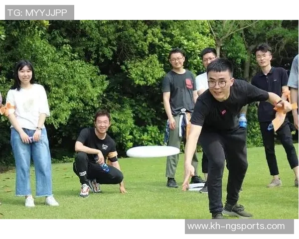 西安飞盘队团队协作引发热议背后的争议与思考实时数据 西安飞盘队团队协作引发热议背后的争议与思考实时数据